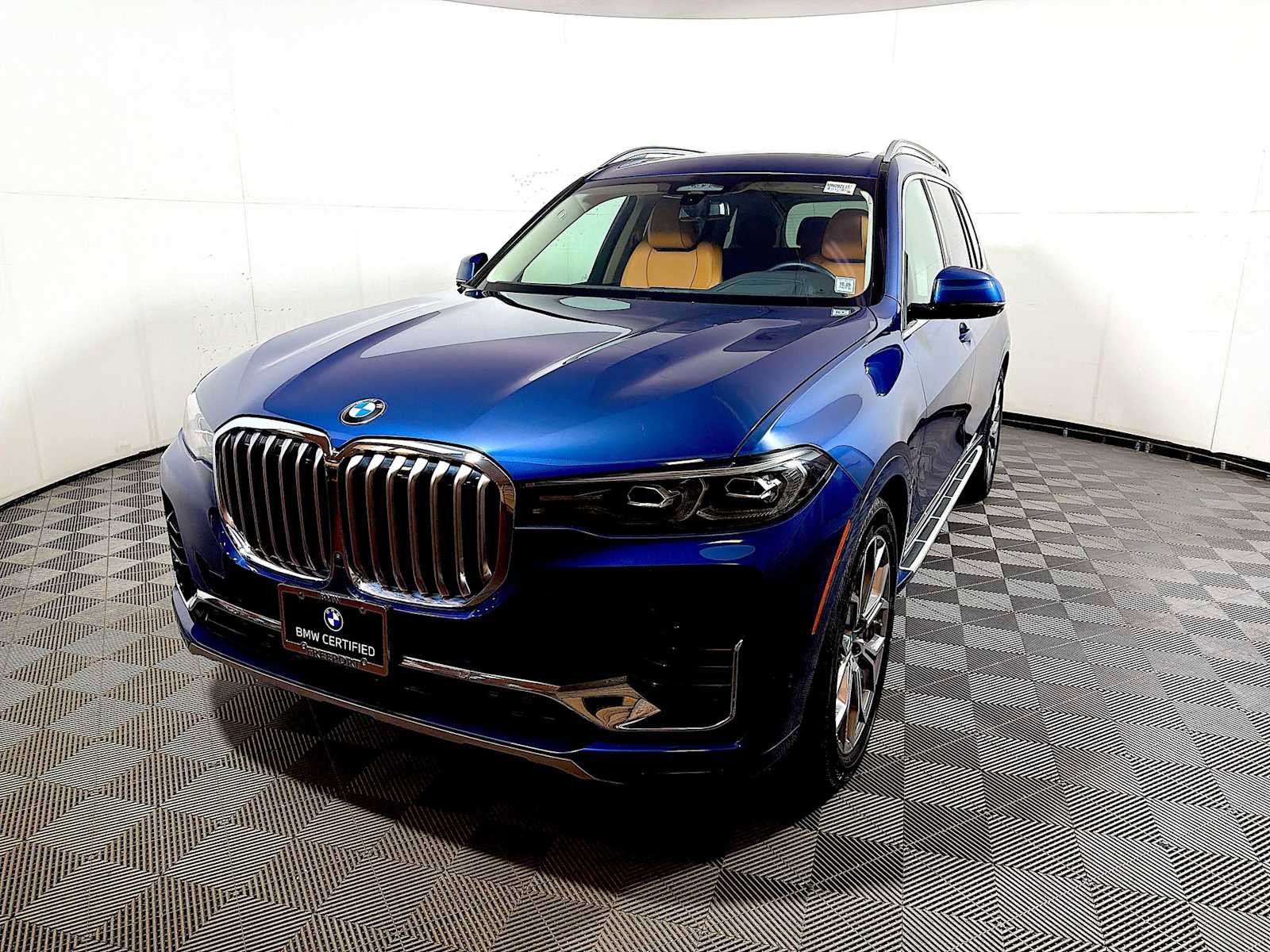 Certified 2022 BMW X7 xDrive40i w/ Premium Package image 3