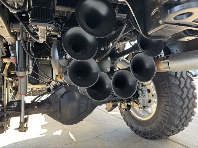 Used 2025 Chevrolet Silverado 2500 High Country w/ Technology Package image 5