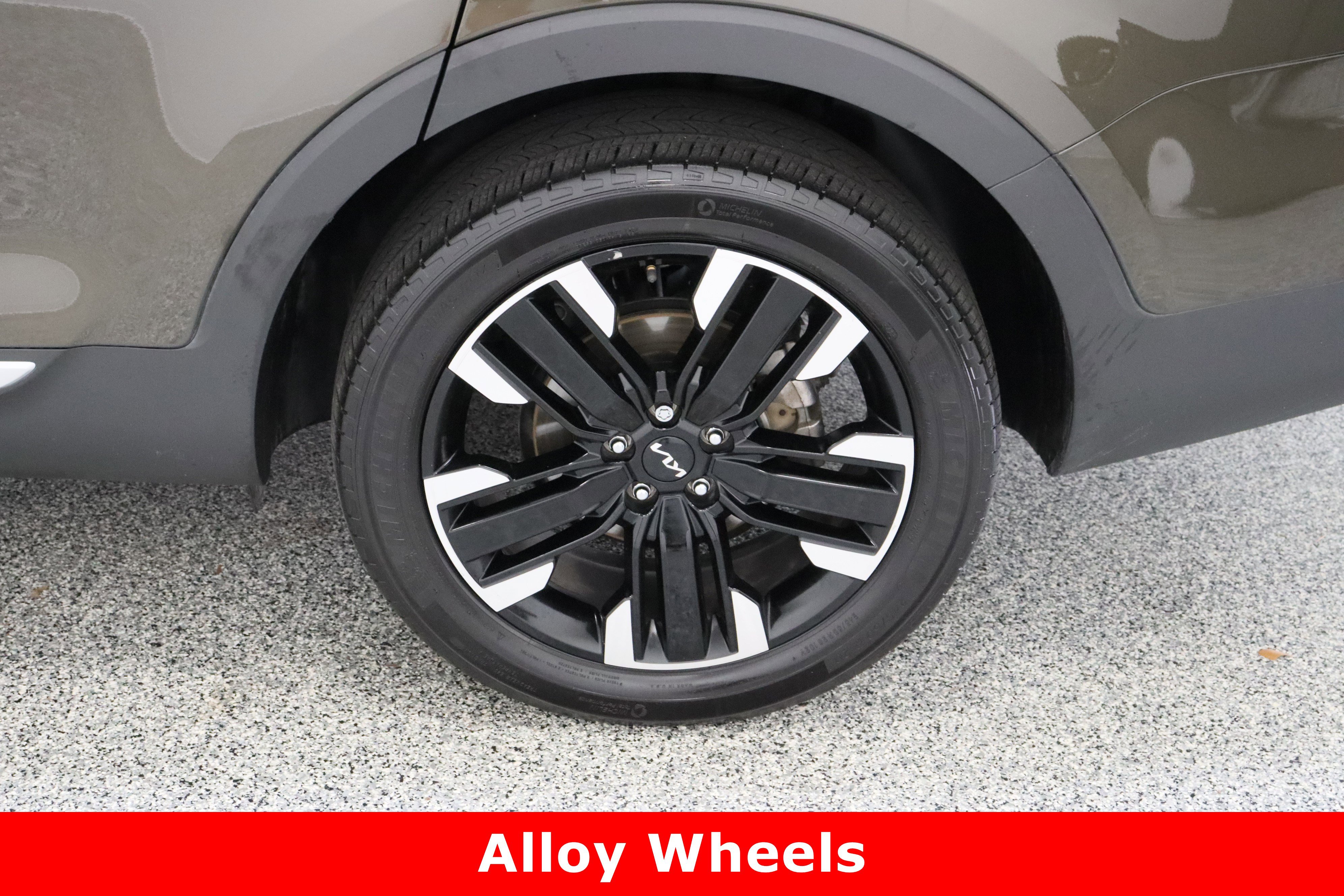 Used 2024 Kia Telluride SX Prestige image 10