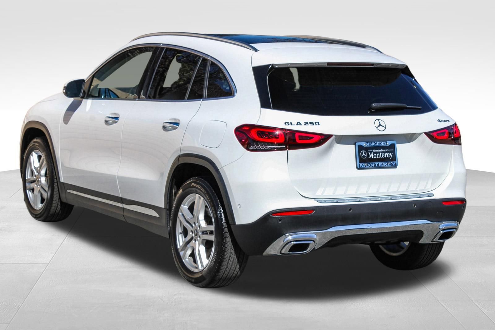 Certified 2022 Mercedes-Benz GLA 250 4MATIC image 7