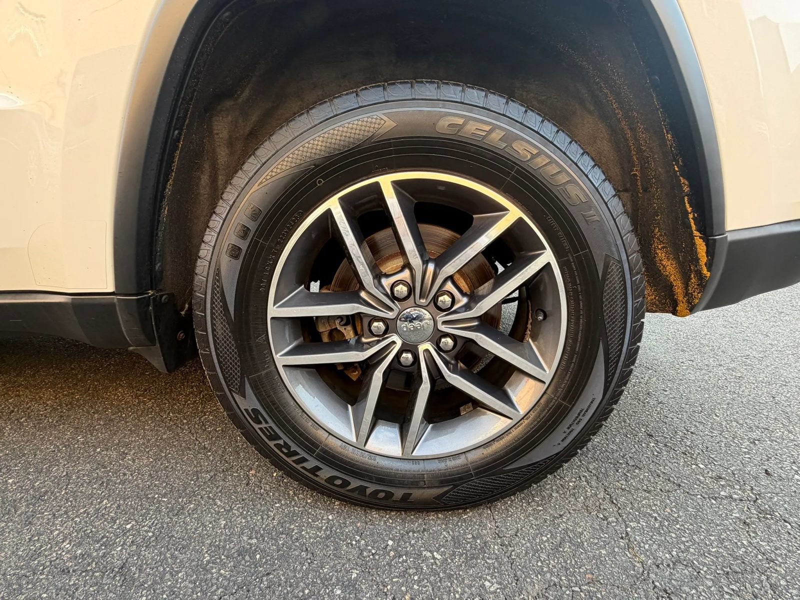 Used 2018 Jeep Grand Cherokee Limited w/ Luxury Group II AWD/4WD image 26