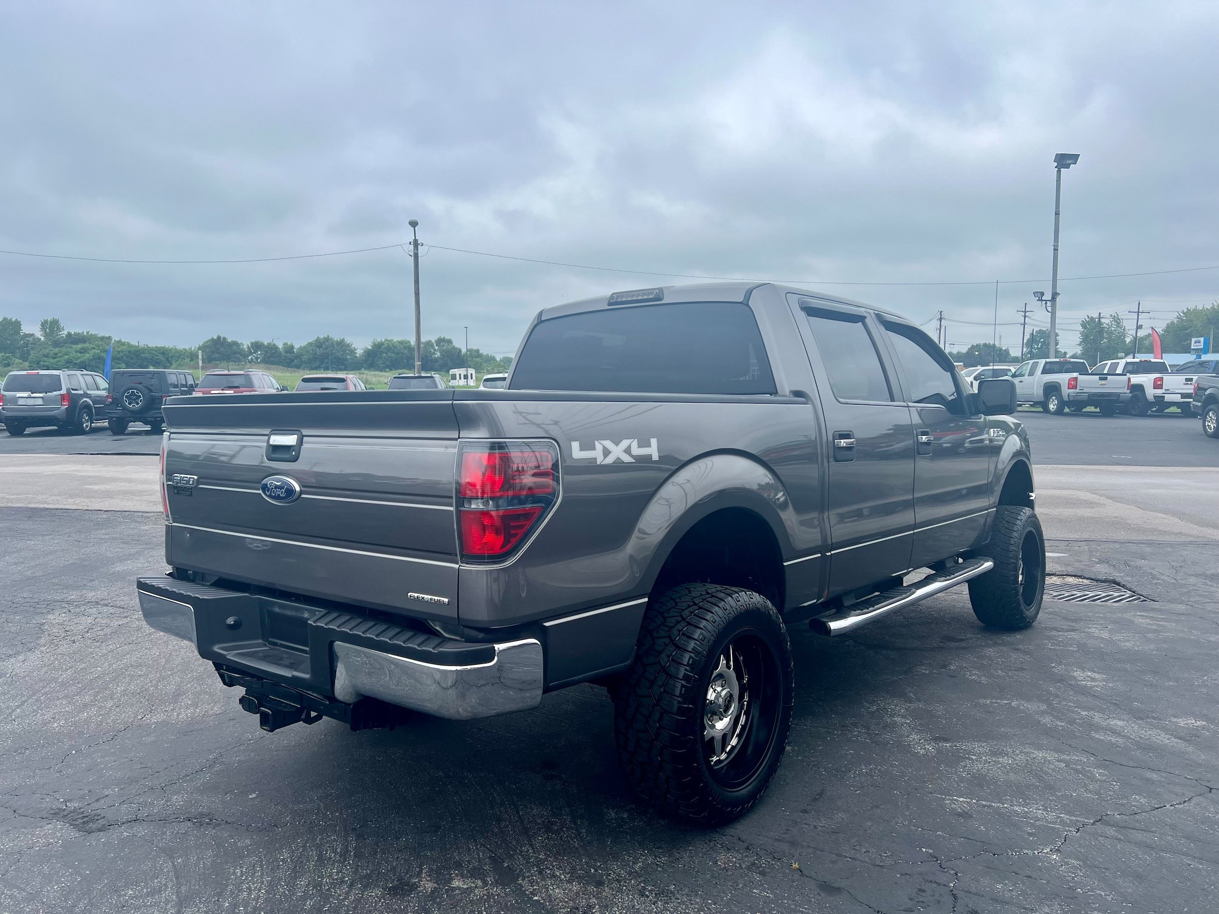 Used 2014 Ford F150 XLT w/ XLT Chrome Package AWD/4WD image 5