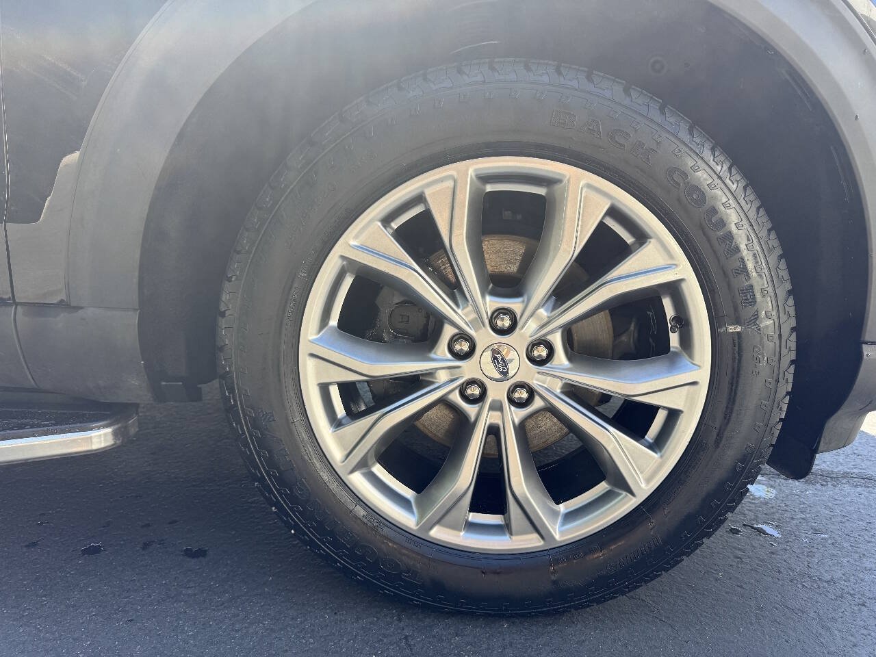 Used 2020 Ford Explorer Limited AWD/4WD image 22