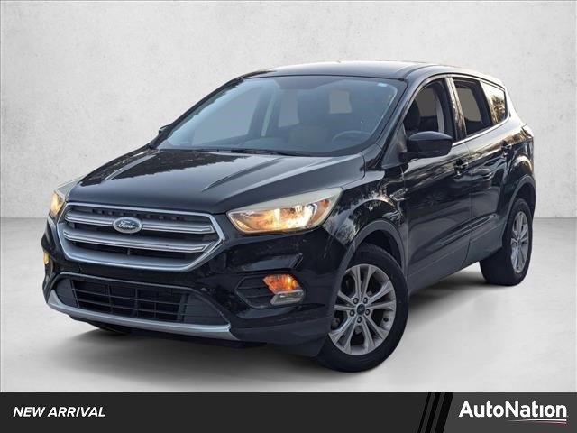 Used 2017 Ford Escape SE video 1