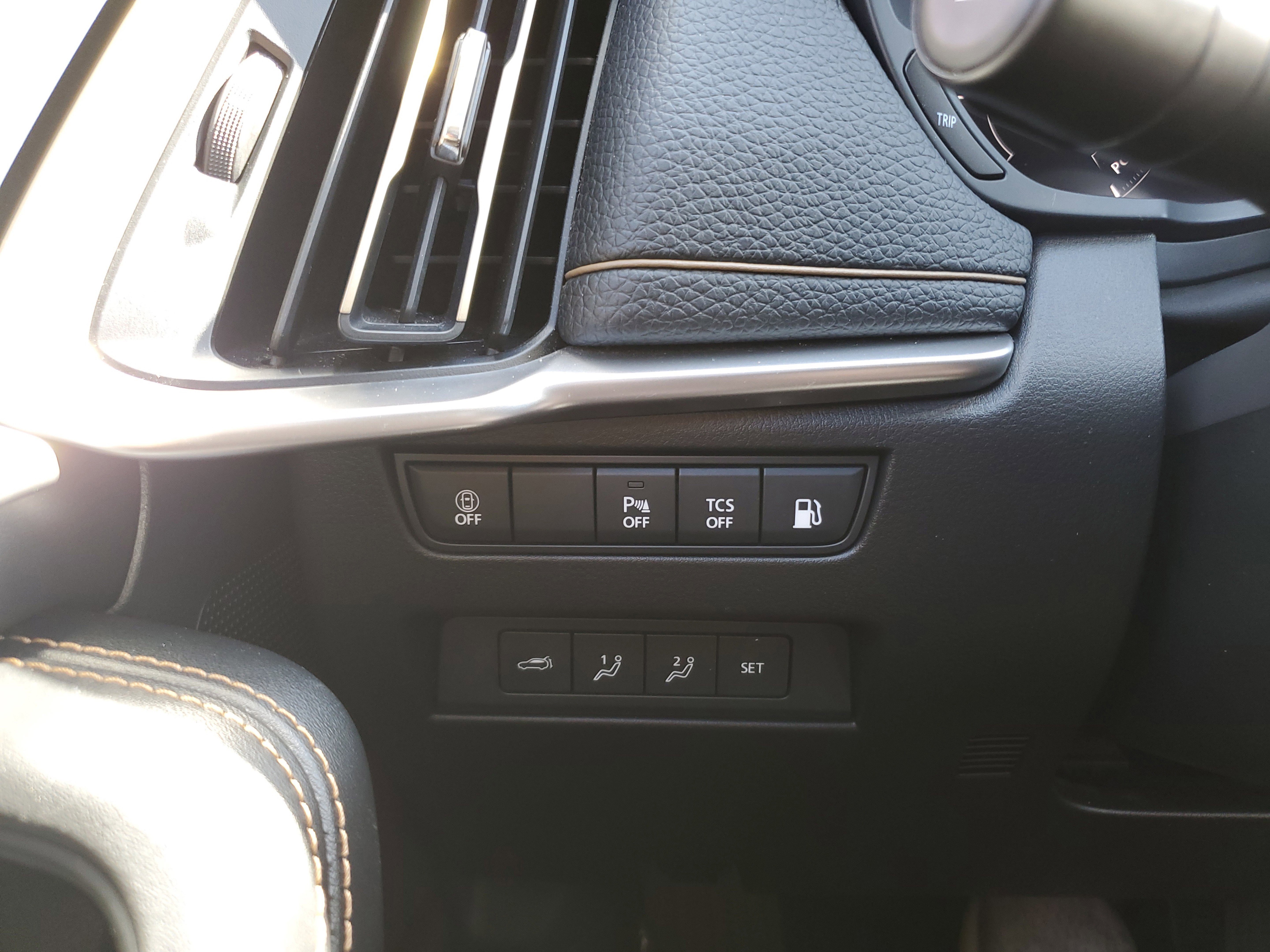 Used 2024 MAZDA CX-90 Plug-In Hybrid w/ Premium Pkg image 24