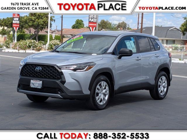 Used 2024 Toyota Corolla Cross L FWD image 1