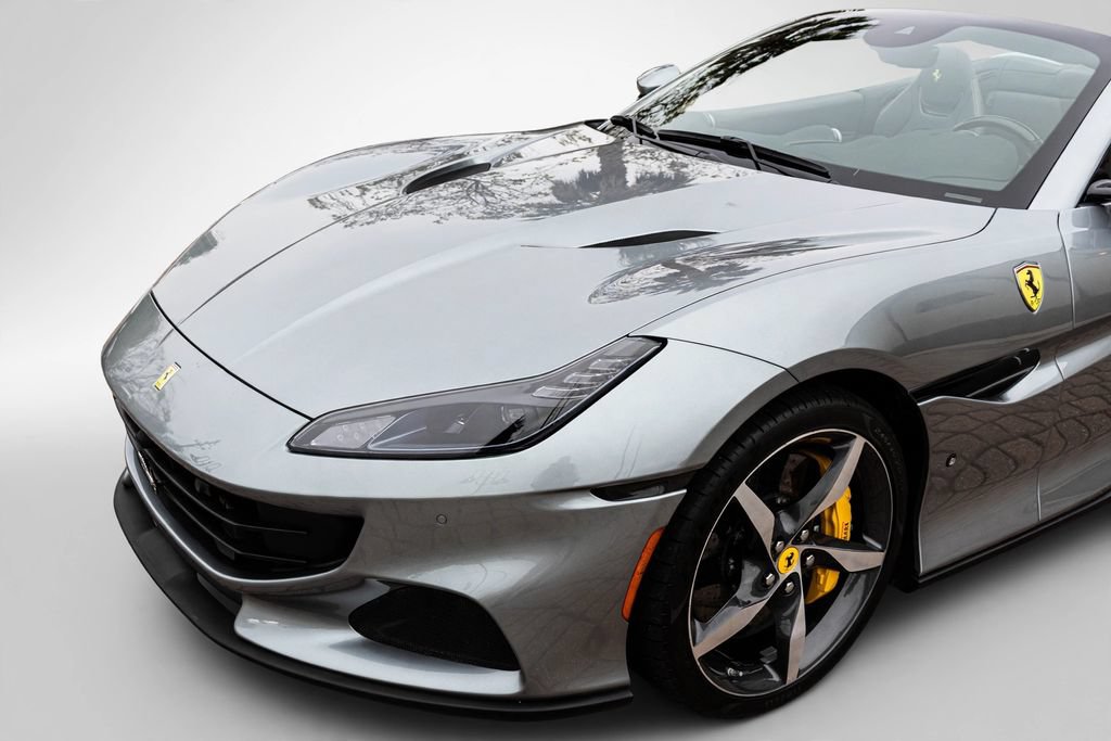 Certified 2022 Ferrari Portofino M RWD image 30