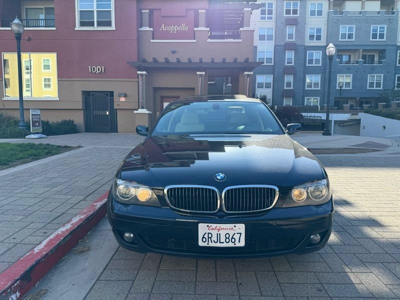 Used 2007 BMW 750i RWD image 12
