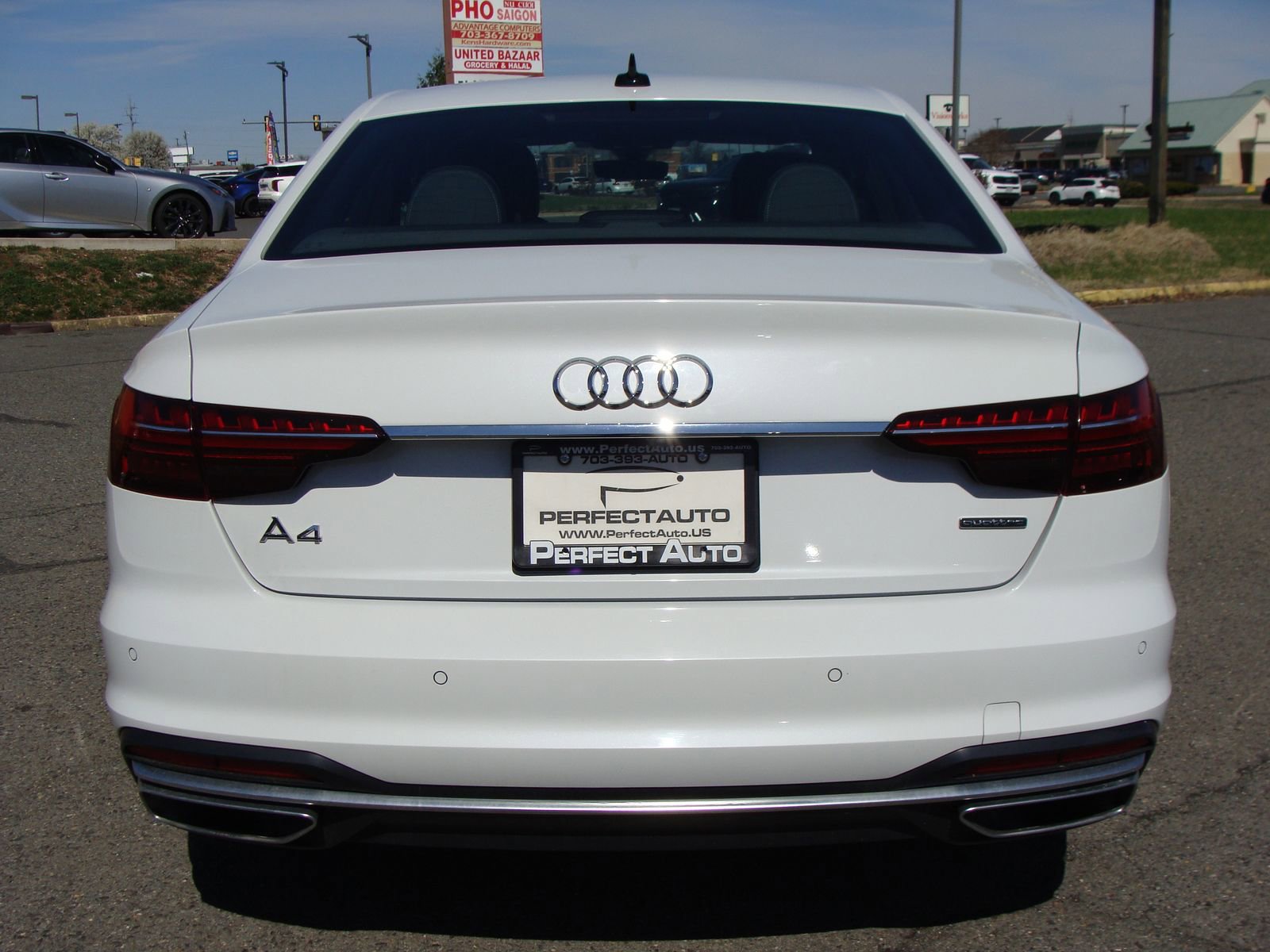 Used 2023 Audi A4 2.0T Premium w/ Convenience Package AWD/4WD image 5