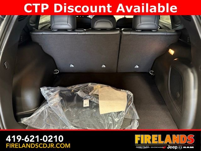 New 2025 Jeep Compass Limited w/ Sun & Sound Group image 16