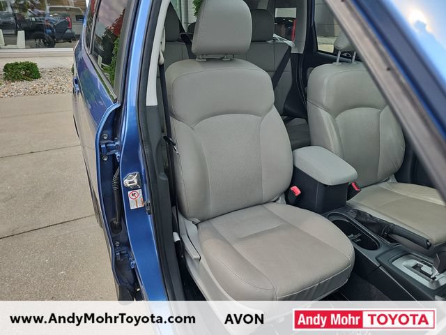 Used 2015 Subaru Forester 2.5i Limited AWD/4WD image 35