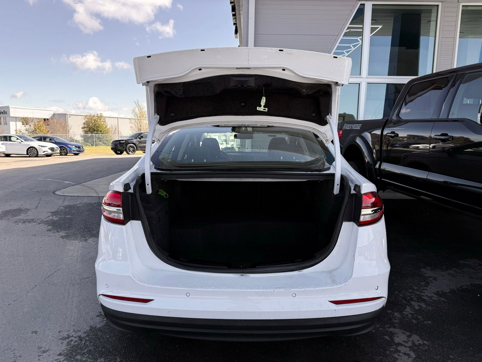 Used 2019 Ford Fusion SE image 48