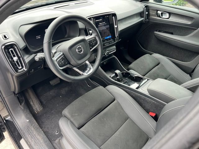 Used 2022 Volvo C40 P8 Recharge Ultimate image 13