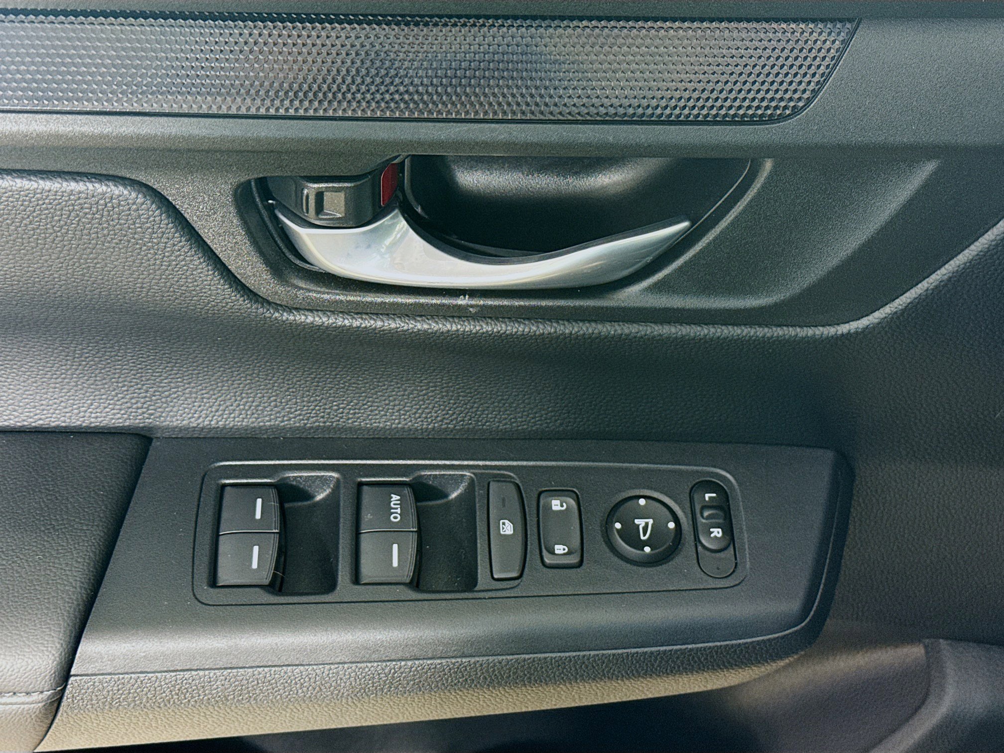 Used 2024 Honda CR-V LX image 20