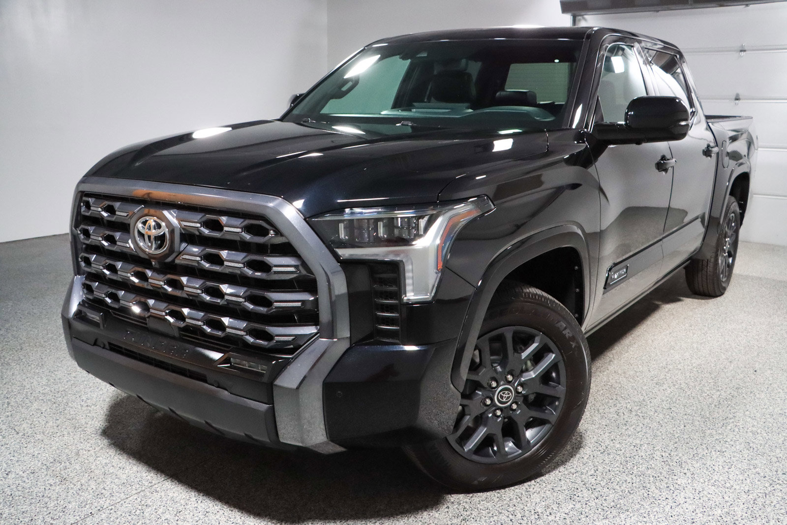 Used 2023 Toyota Tundra Platinum image 33