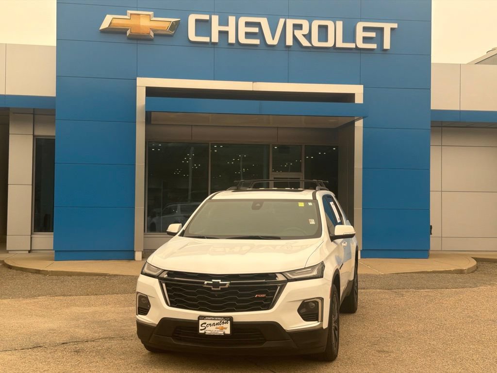 Certified 2023 Chevrolet Traverse RS w/ LPO, Floor Liner Package