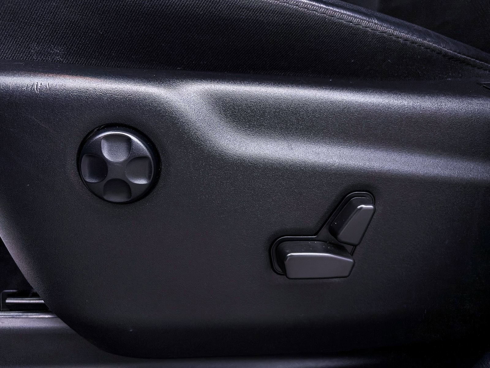 Used 2021 Jeep Grand Cherokee Laredo X RWD image 13