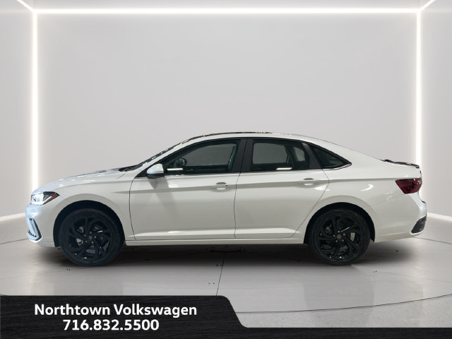 New 2027 Volkswagen Jetta SE FWD image 2