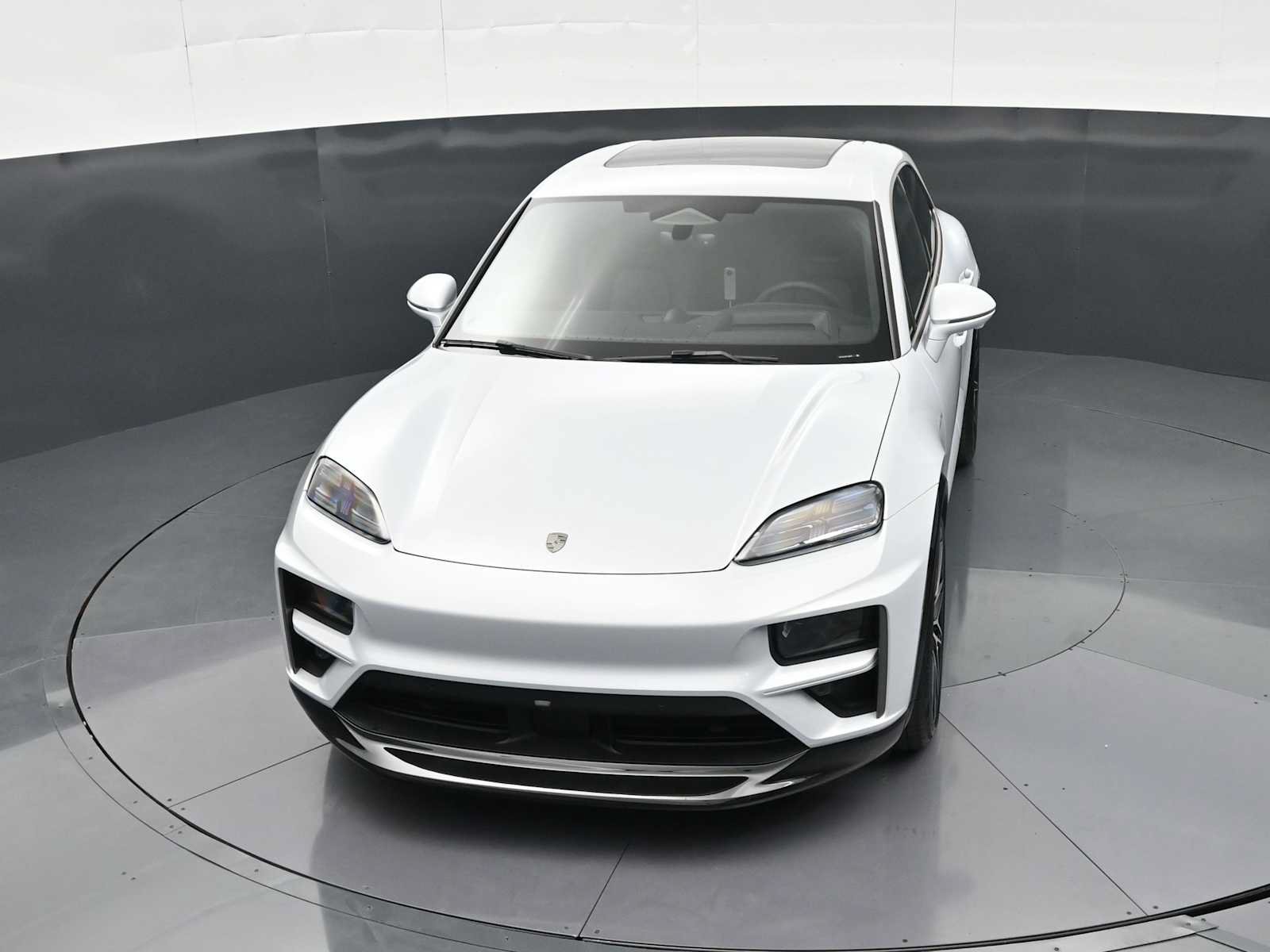 New 2026 Porsche Macan Turbo Electric AWD/4WD image 42