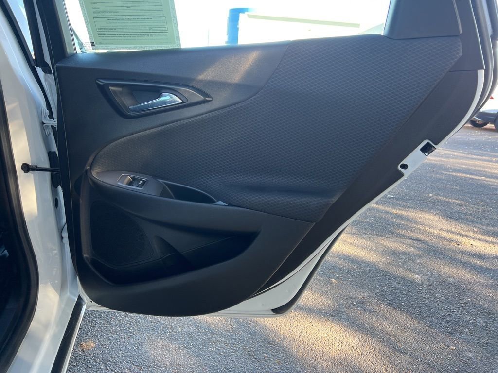 Used 2023 Chevrolet Malibu LS image 13