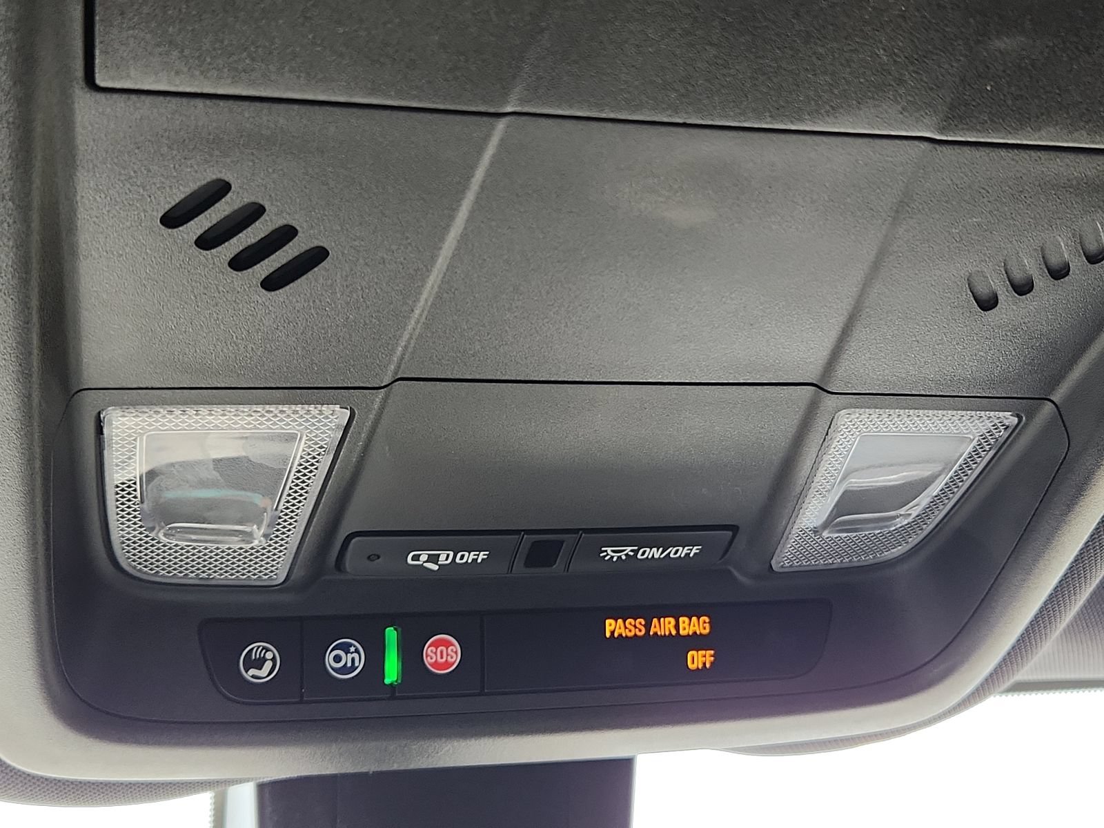 Used 2023 Chevrolet Equinox RS FWD image 15