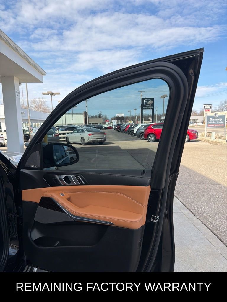 Used 2024 BMW X7 xDrive40i image 31