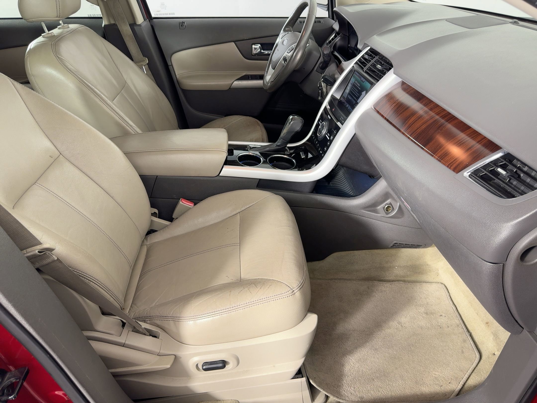 Used 2011 Ford Edge Limited image 30