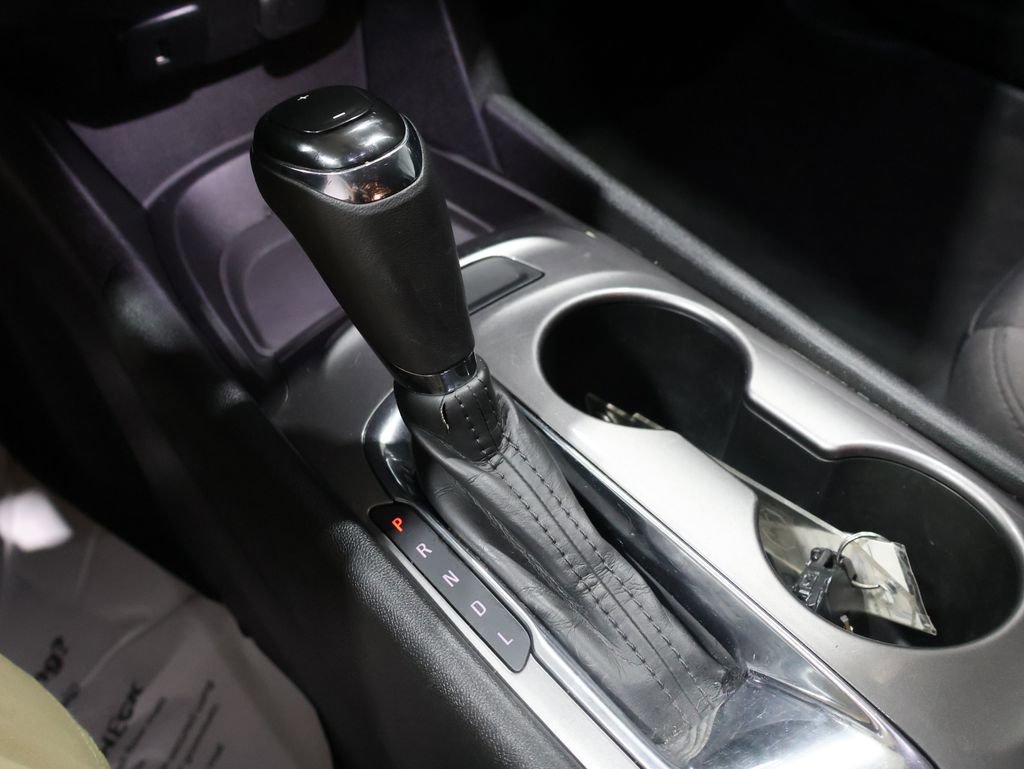 Used 2017 Chevrolet Malibu LS image 28