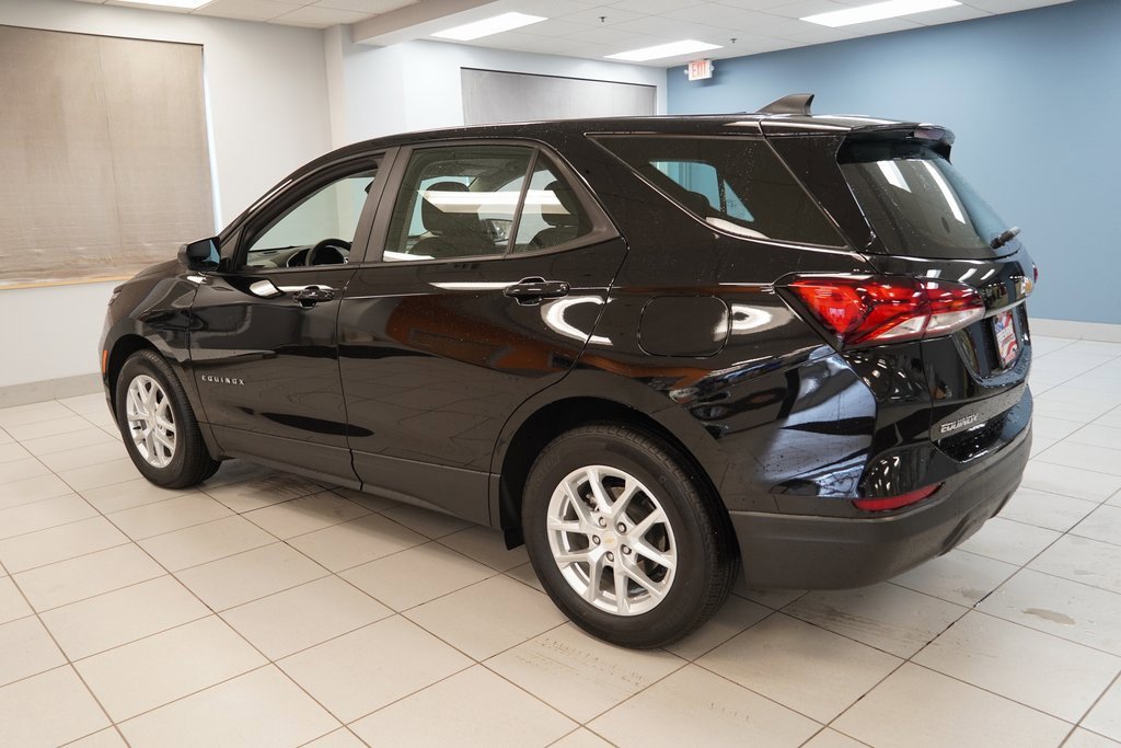 Used 2024 Chevrolet Equinox LS image 7