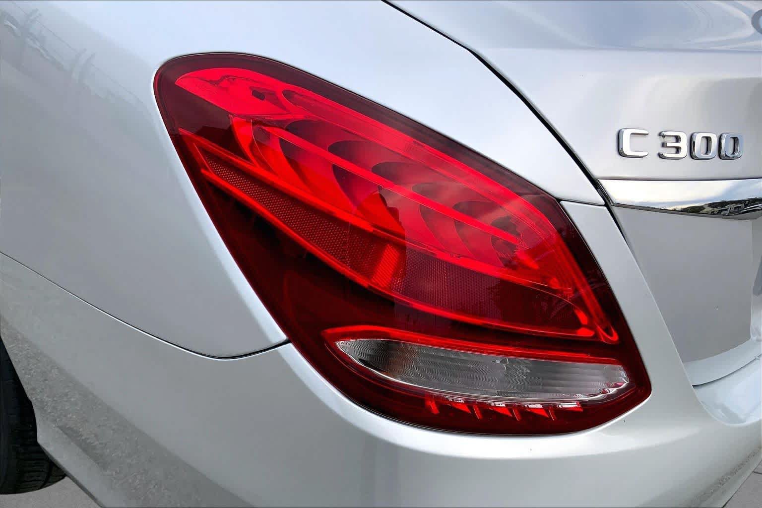 Used 2018 Mercedes-Benz C 300 Sedan image 57