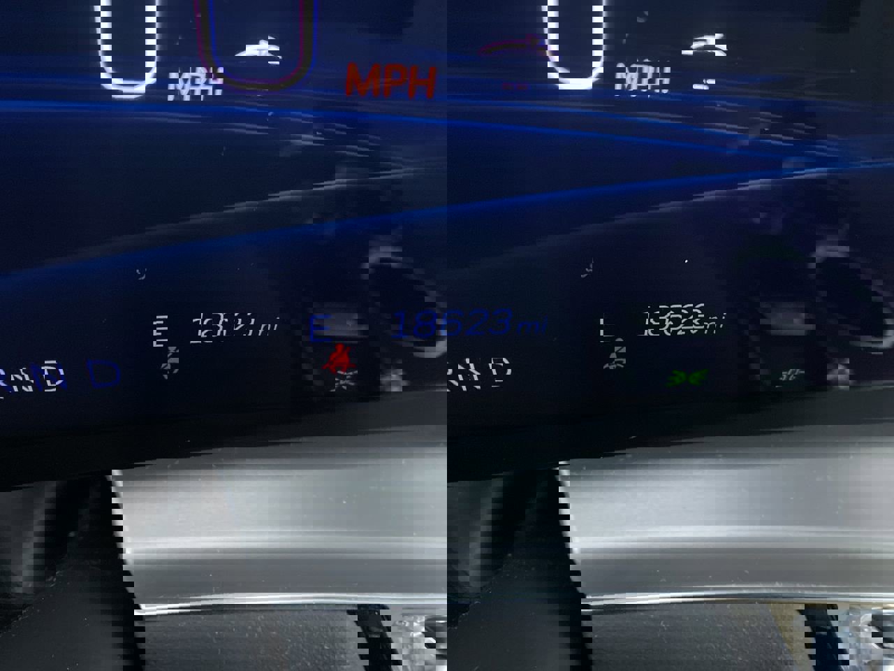 Certified 2024 Cadillac Lyriq Luxury w/ Nappa Leather Package image 4