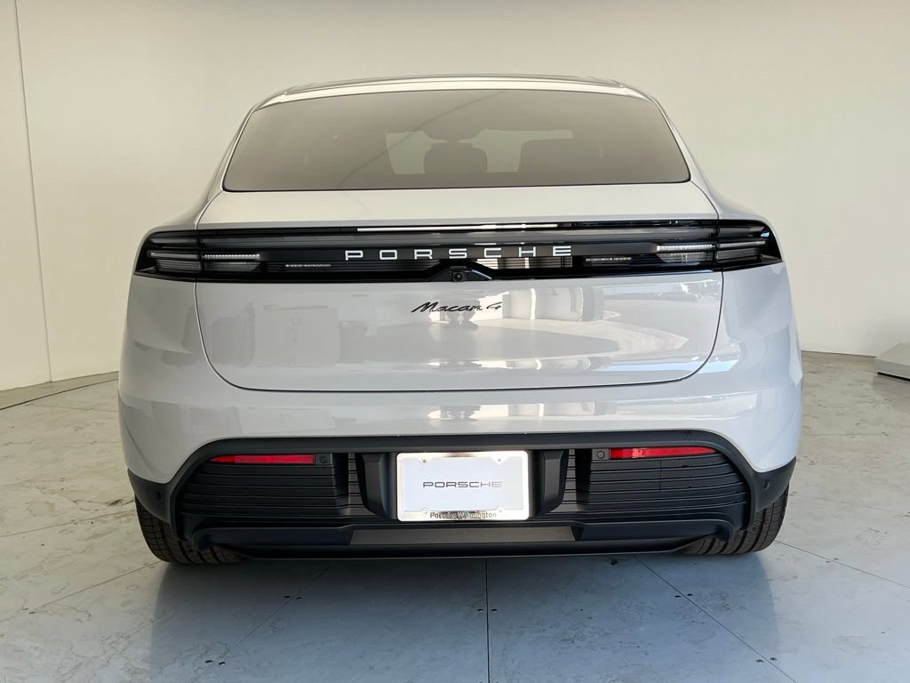 New 2026 Porsche Macan 4 Electric AWD/4WD image 21