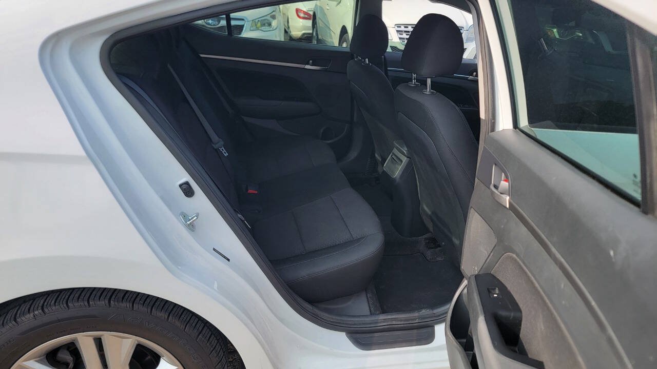 Used 2020 Hyundai Elantra Value Edition FWD image 10