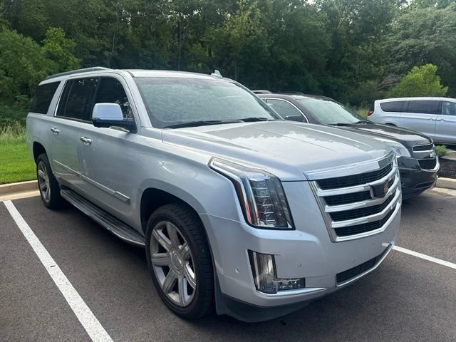 Used 2020 Cadillac Escalade ESV Luxury AWD/4WD image 5