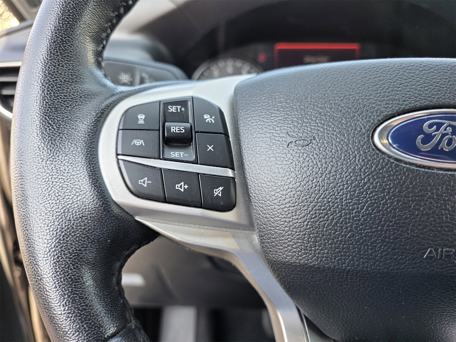 Used 2023 Ford Explorer Limited w/ Equipment Group 301A image 47