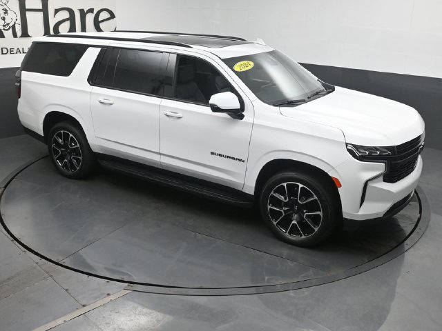Used 2024 Chevrolet Suburban RST w/ Luxury Package AWD/4WD image 55
