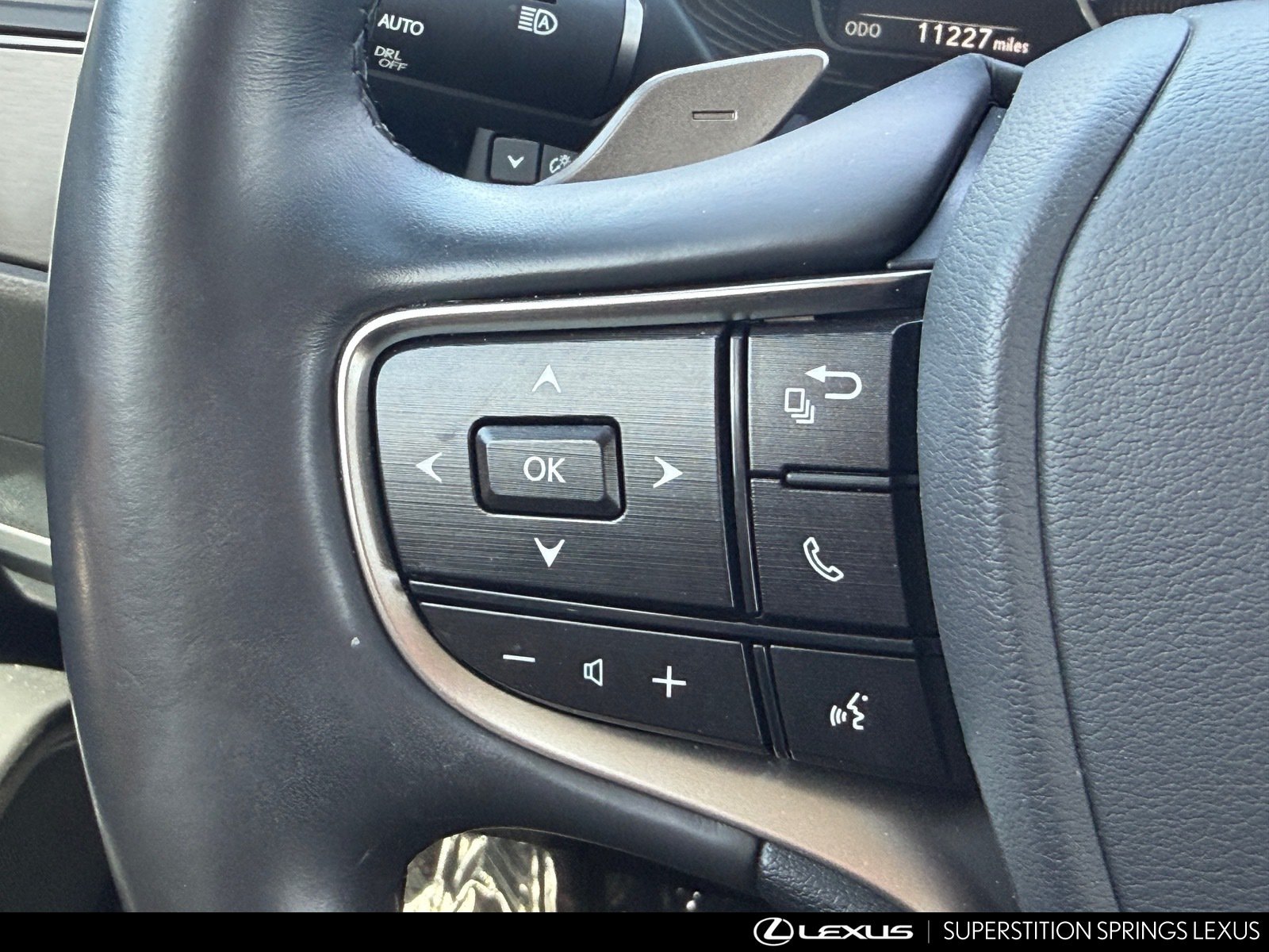 Certified 2025 Lexus ES 300h w/ Premium Package FWD image 22