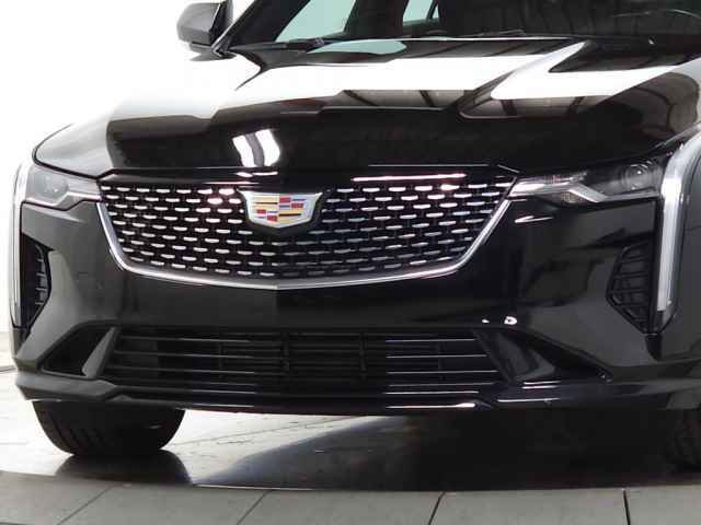 Certified 2025 Cadillac CT4 Luxury image 2