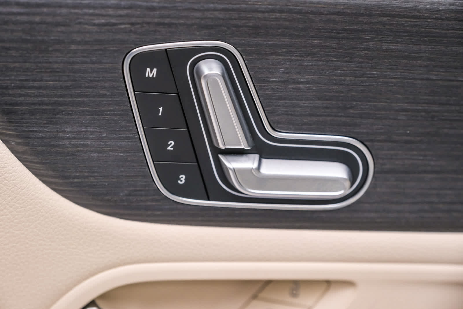 Certified 2026 Mercedes-Benz GLA 250 image 28
