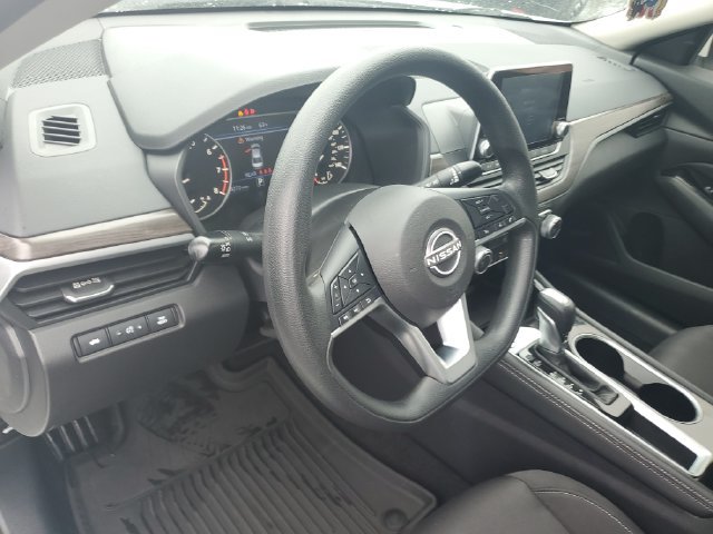 Certified 2023 Nissan Altima 2.5 SV FWD image 19