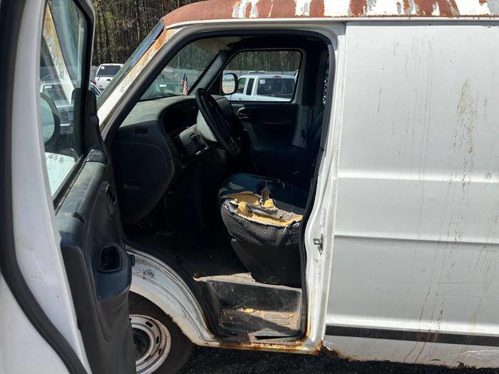 Used 2003 Dodge B2500 RWD image 22
