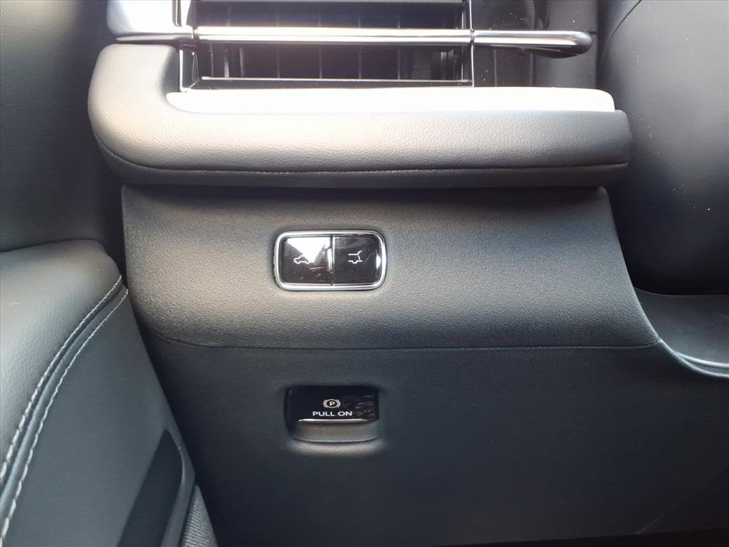 New 2025 Lincoln Navigator Reserve w/ Jet Appearance Package image 13