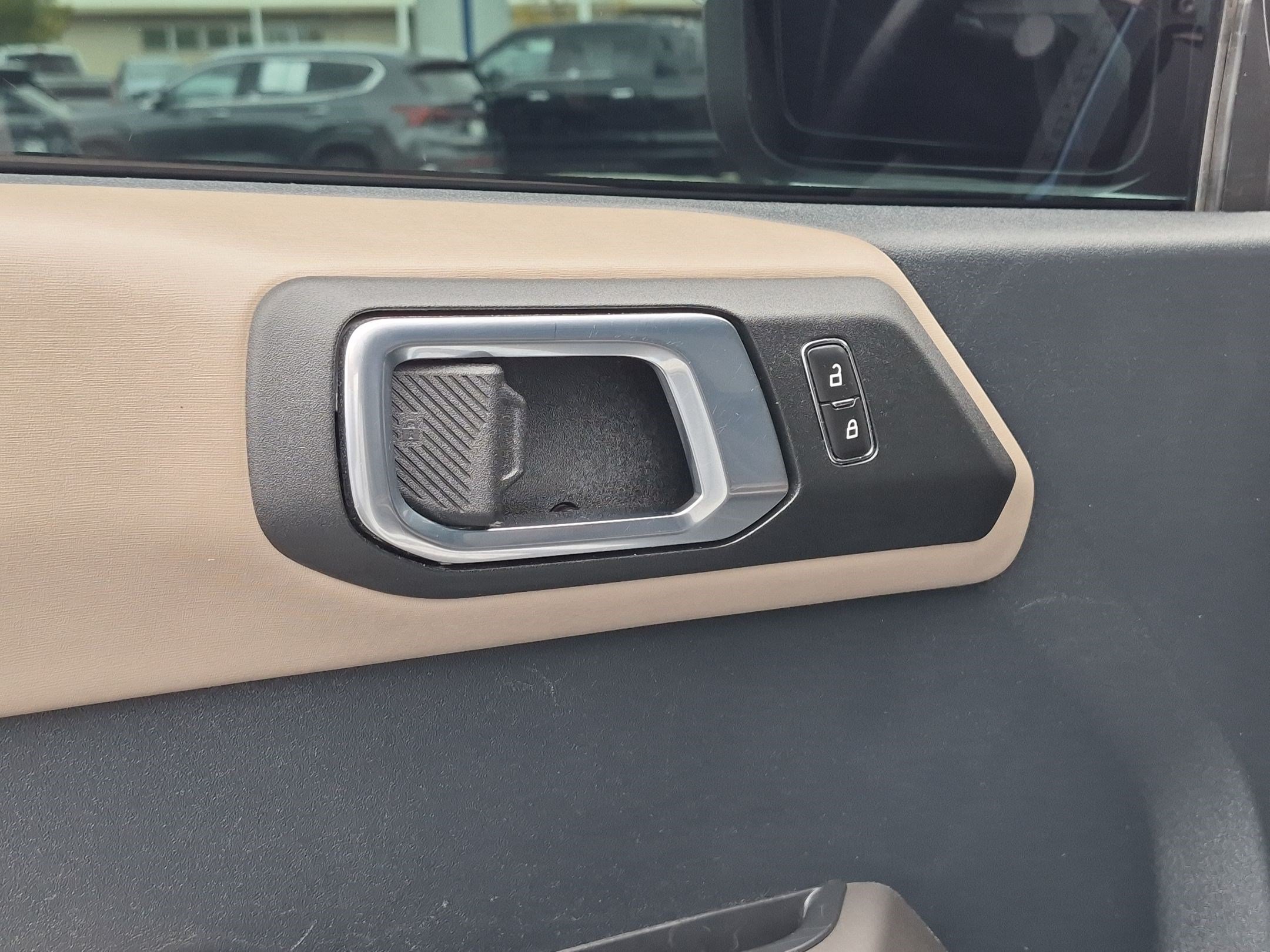 Used 2023 Ford Bronco Wildtrak AWD/4WD image 16