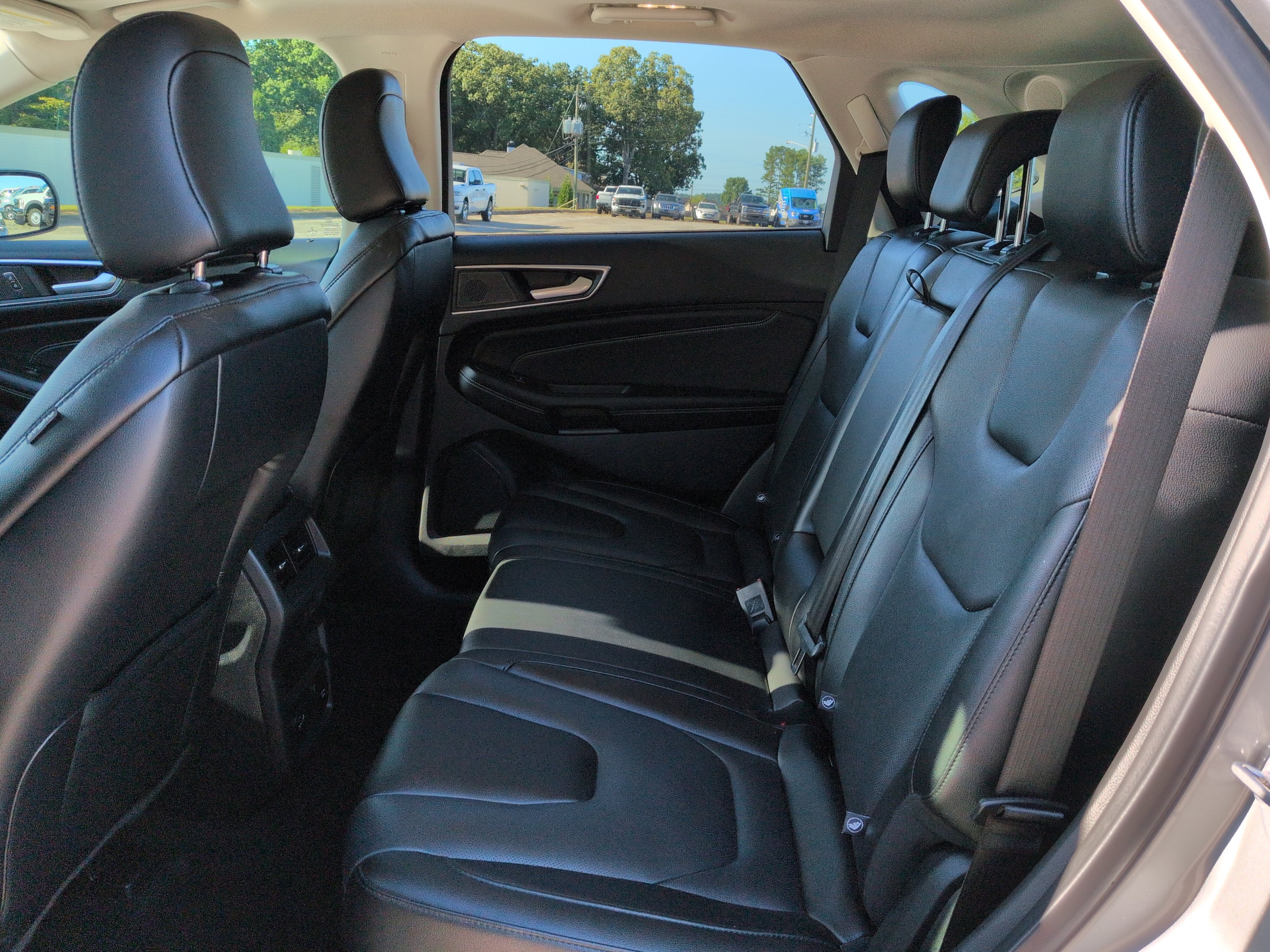 Certified 2022 Ford Edge Titanium w/ Equipment Group 301A AWD/4WD image 12