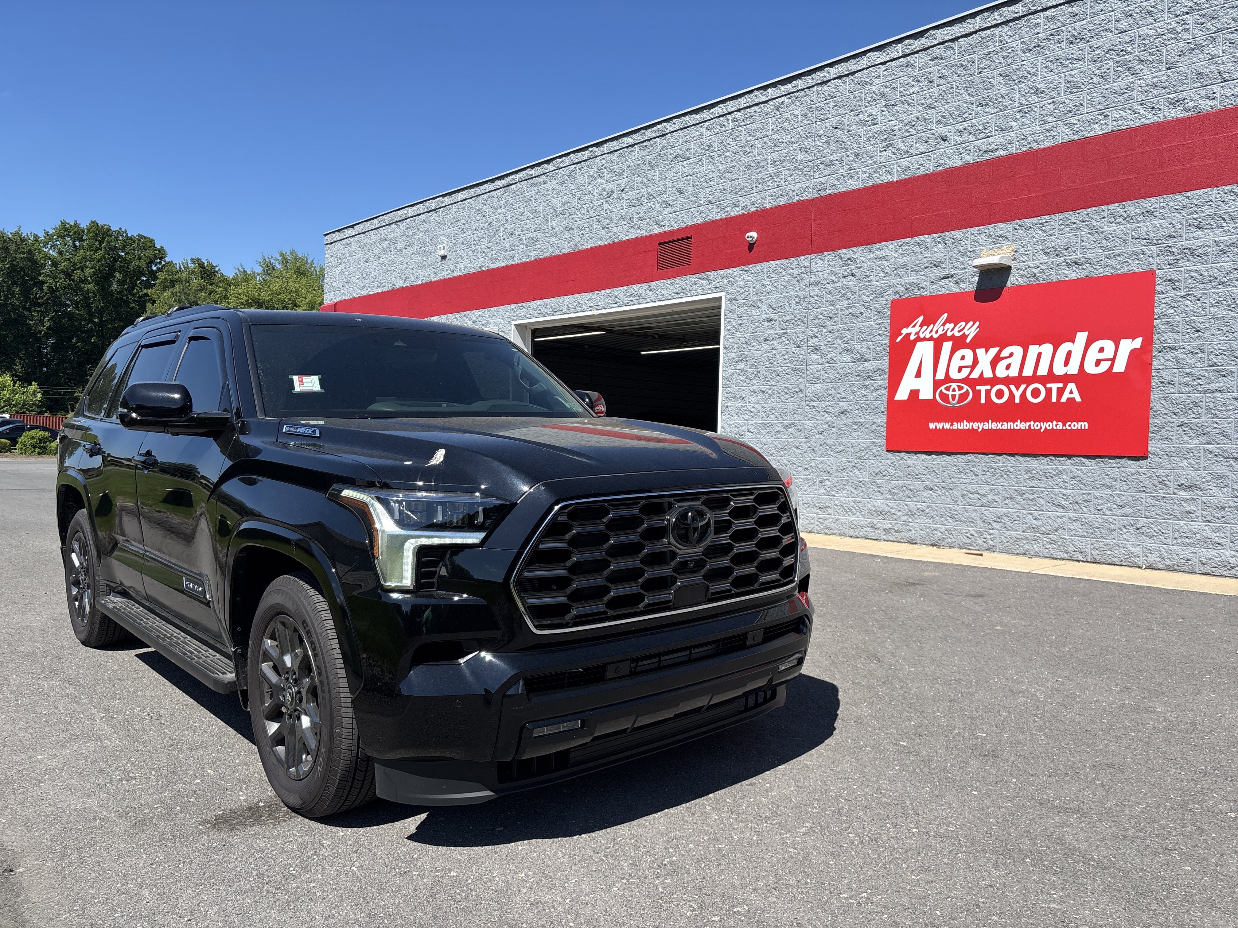 Certified 2026 Toyota Sequoia Platinum AWD/4WD image 1