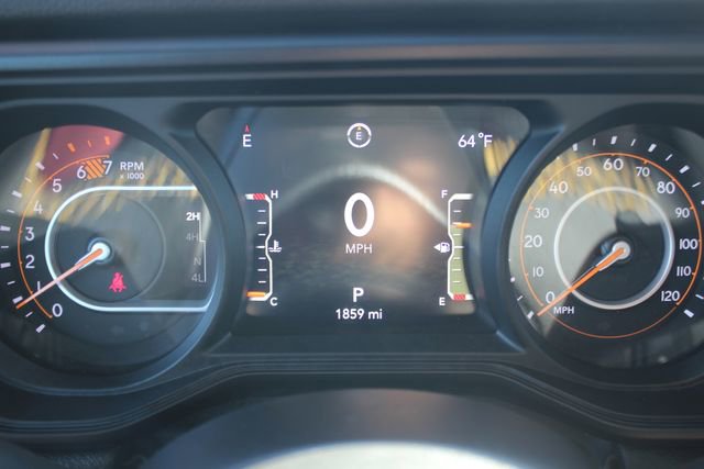 Used 2024 Jeep Wrangler Willys image 17