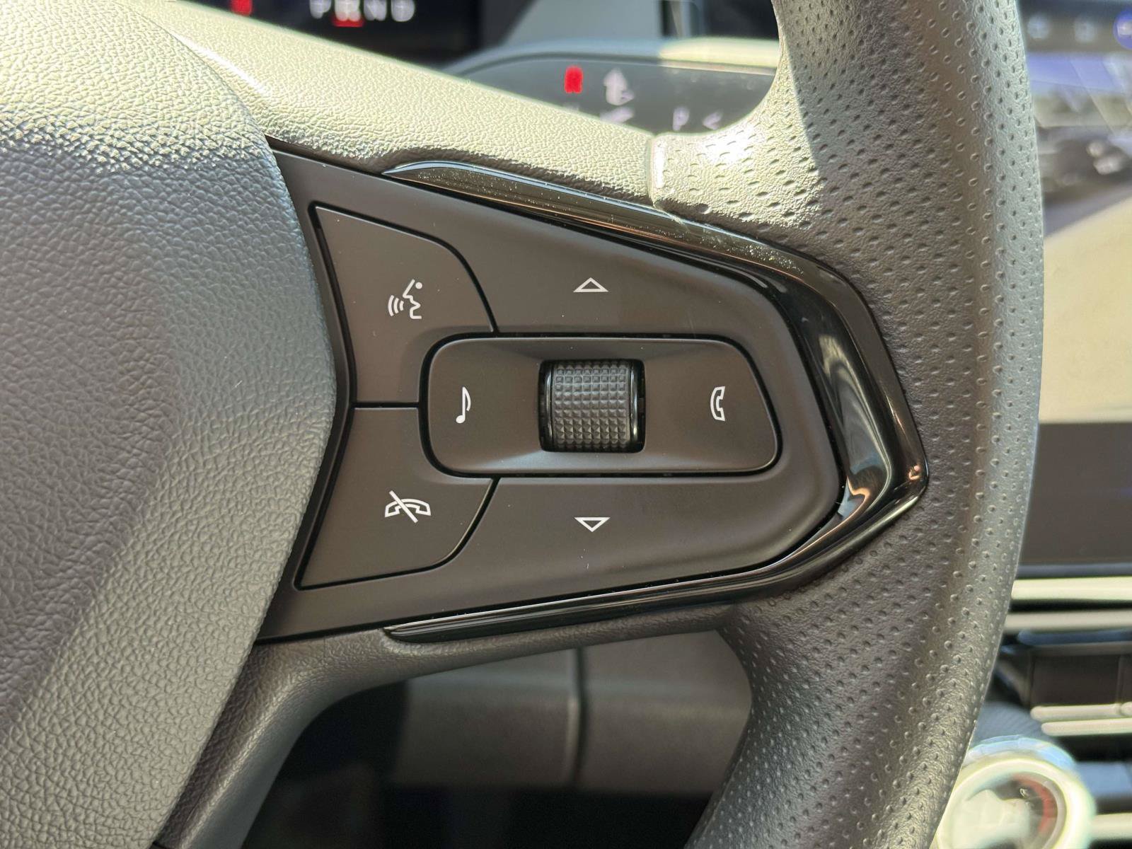New 2027 Chevrolet Bolt LT FWD image 16