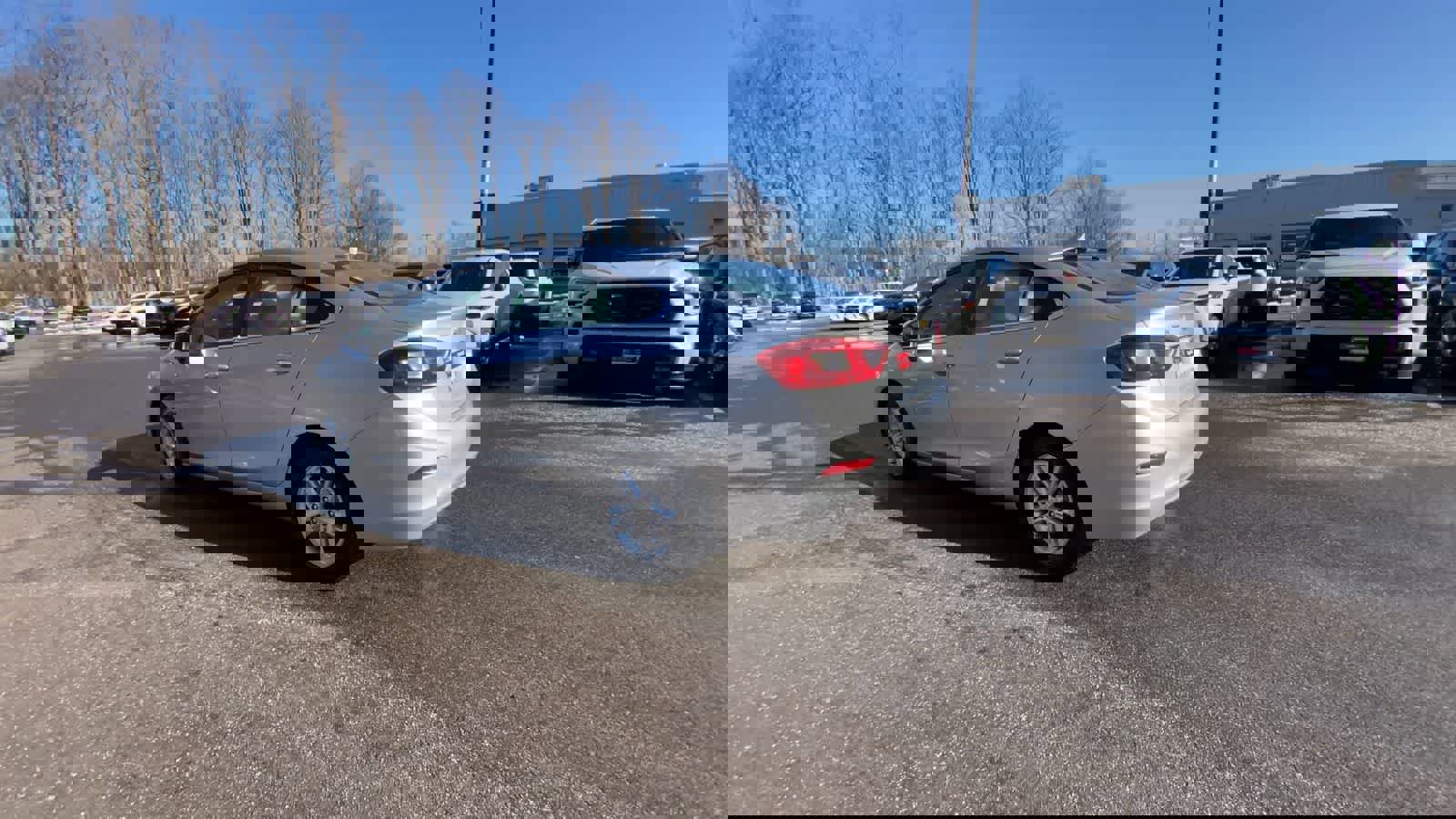 Used 2016 Chevrolet Cruze LT w/ Convenience Package image 13