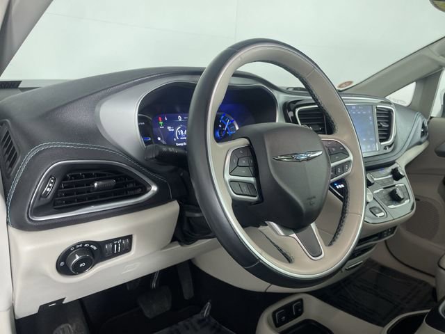 Used 2018 Chrysler Pacifica Limited w/ Advanced Safetytec Group image 28