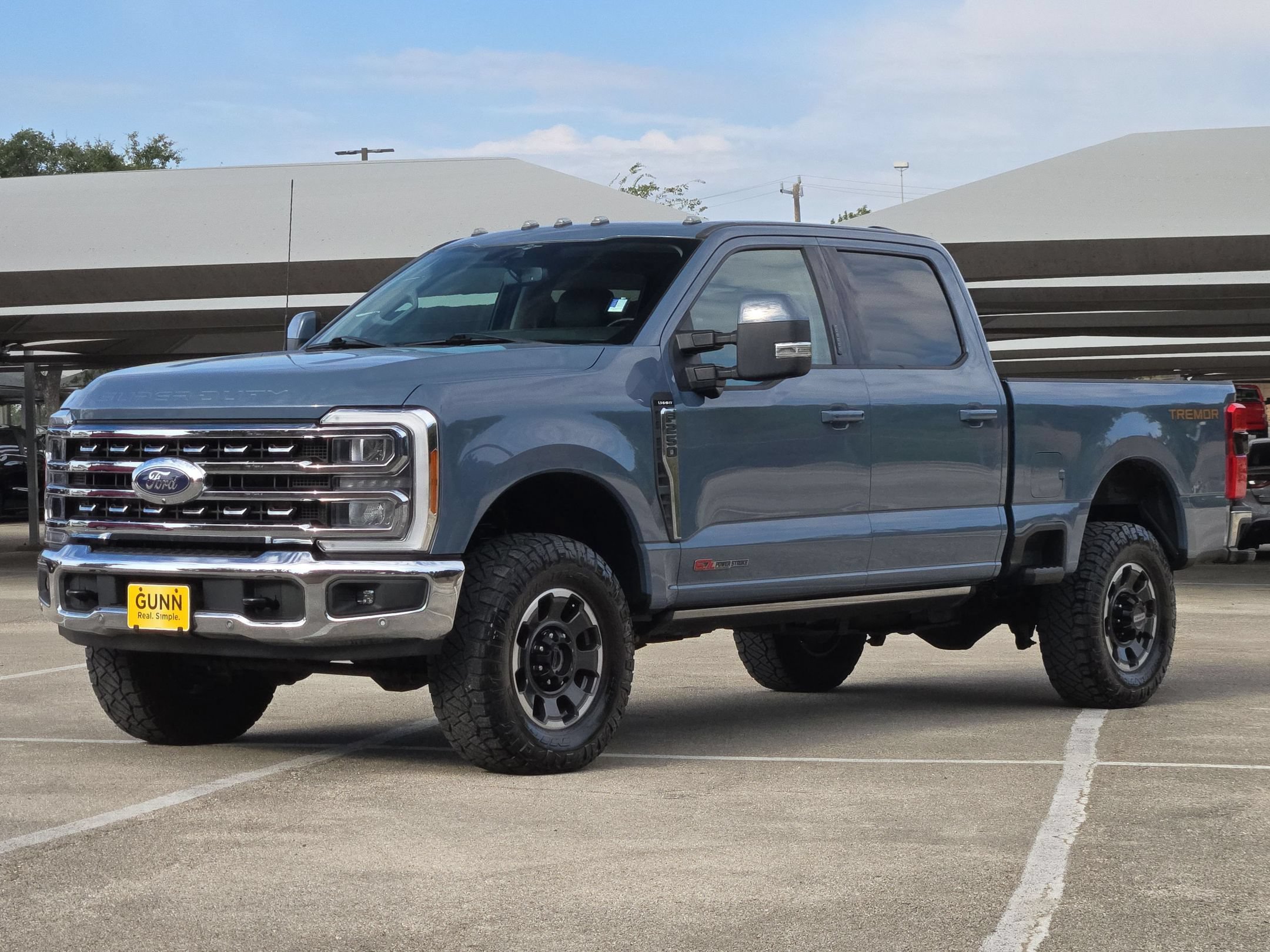 Used 2023 Ford F250 Lariat w/ Lariat Ultimate Package AWD/4WD image 7
